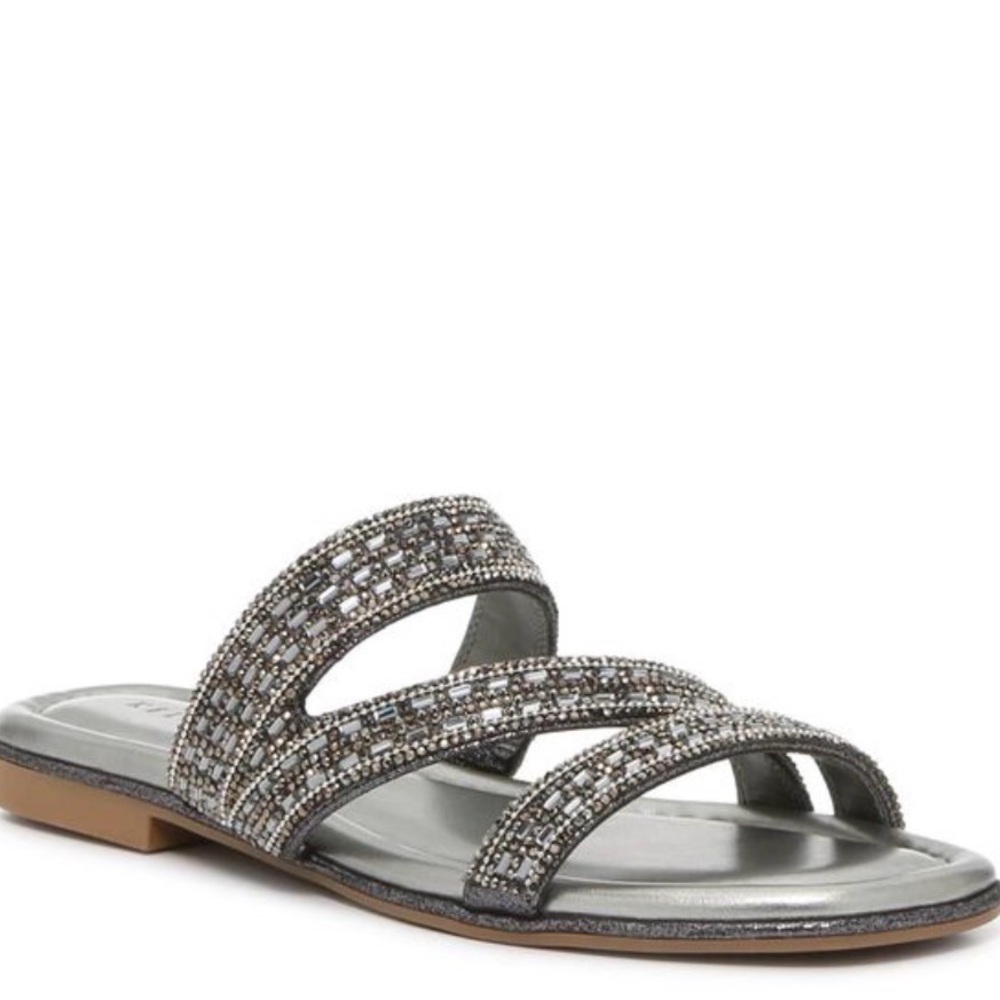 NEW Kelly & Katie Silver and Black Beaded Sandals